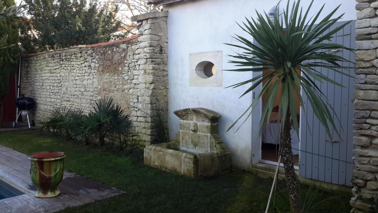 לינה וארוחת בוקר Saint-Martin-de-Ré Les Jardins De Clerjotte מראה חיצוני תמונה